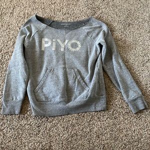 Women’s long sleeve sweatshirt